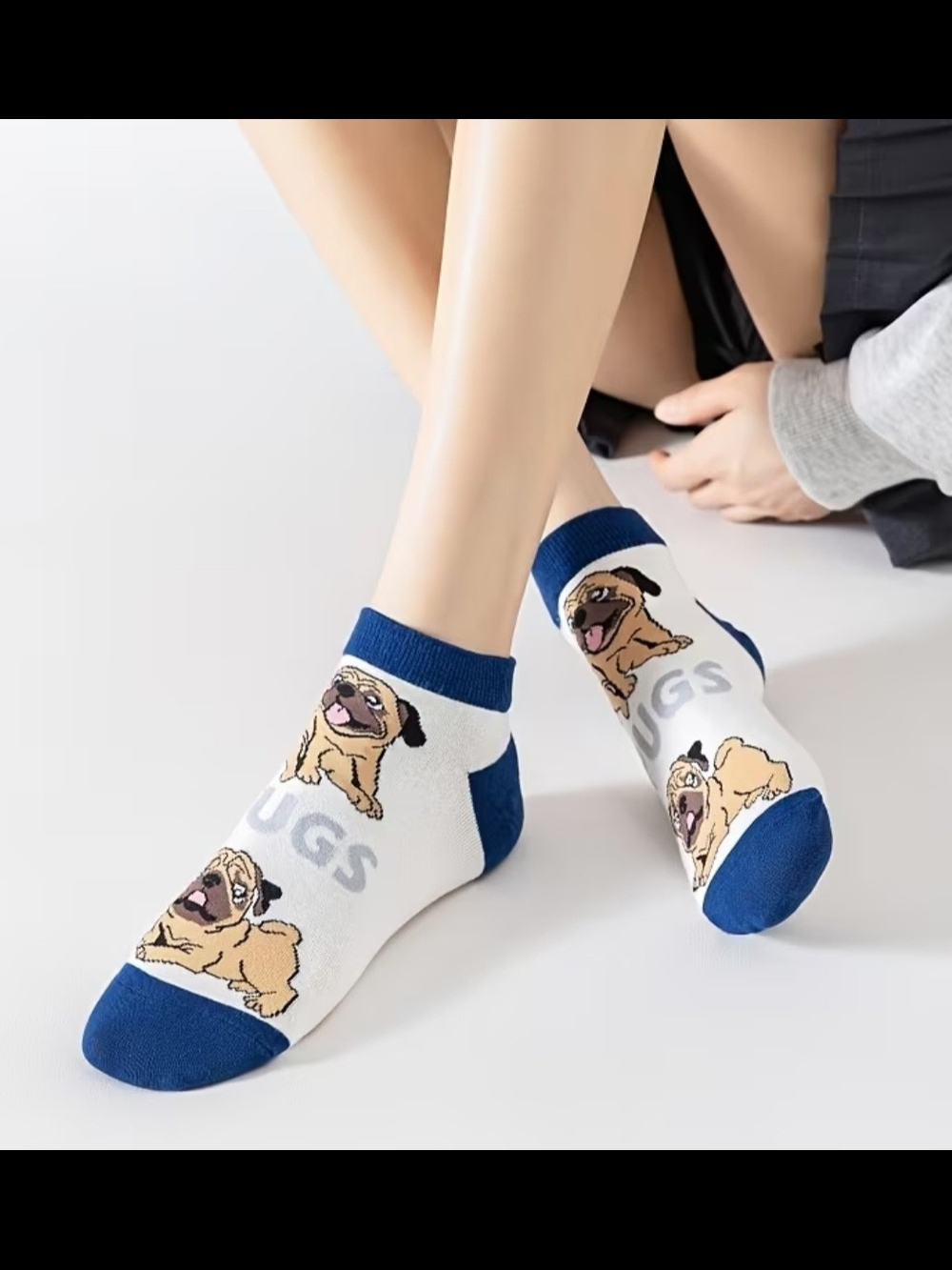 Cute Pug Dog Crew Socks - Assorted Colors SET OF 5 - Picture 4 of 4
